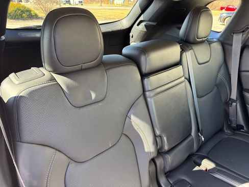 Used 2016 Jeep Cherokee Limited w/ Luxury Group image 28