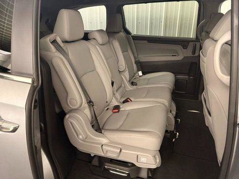 Used 2024 Honda Odyssey Touring image 15