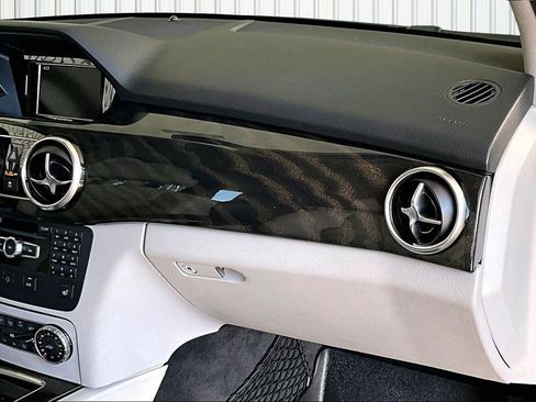 Used 2015 Mercedes-Benz GLK 350 2WD image 12
