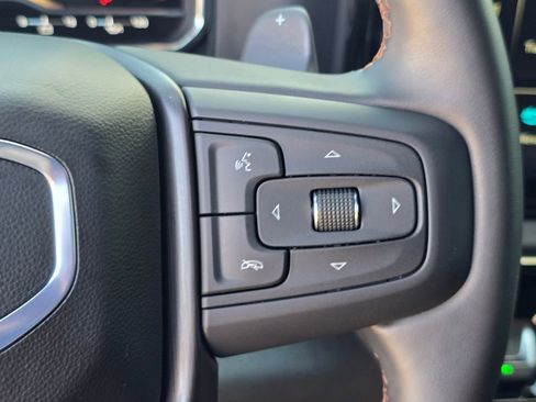 Used 2024 GMC Sierra 1500 AT4 w/ Technology Package image 29