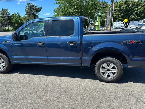 Used 2017 Ford F150 XLT image 4