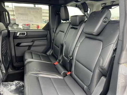 New 2026 Ford Bronco Badlands AWD/4WD image 23