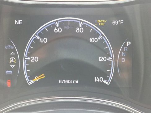 Used 2021 Jeep Grand Cherokee High Altitude AWD/4WD image 15