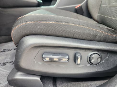 Certified 2025 Honda CR-V Sport image 24