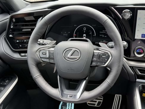 Used 2026 Lexus TX 500h AWD w/ Technology Package image 9
