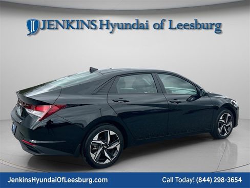 Certified 2023 Hyundai Elantra SEL w/ Convenience Package image 5