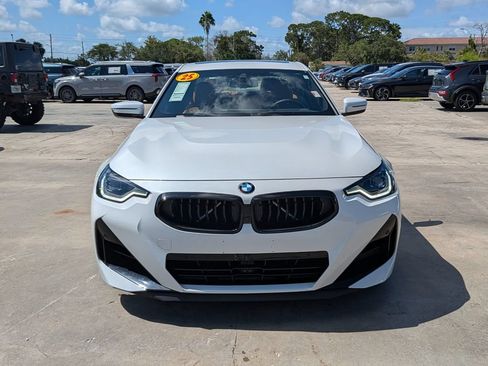 Used 2025 BMW 230i Coupe w/ M Sport Package RWD image 3