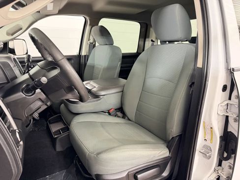 Used 2018 RAM 3500 Tradesman w/ Chrome Appearance Group AWD/4WD image 12