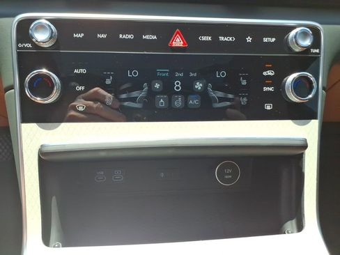 New 2026 Genesis GV80 2.5T Prestige AWD/4WD image 22