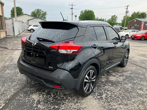 Used 2020 Nissan Kicks SR w/ SR Premium Package FWD image 3
