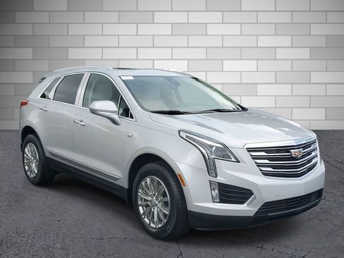 Used 2018 Cadillac XT5 Luxury w/ Driver Awareness Package image 7