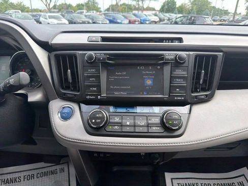 Used 2017 Toyota RAV4 XLE w/ All Weather Liner Package AWD/4WD image 22