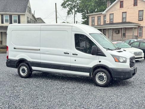 Used 2018 Ford Transit 250 148 Medium Roof RWD image 5
