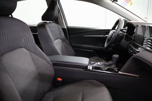 Used 2025 Toyota Camry LE FWD image 24