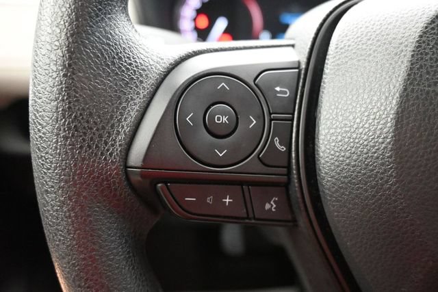 Used 2025 Toyota RAV4 XLE w/ Convenience Package FWD image 14