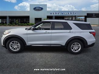 New 2025 Ford Explorer Active w/ Active Comfort Package video 2