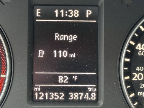 Used 2014 Volkswagen Passat 1.8T Sport FWD image 18