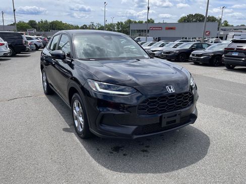 Used 2024 Honda HR-V LX image 1