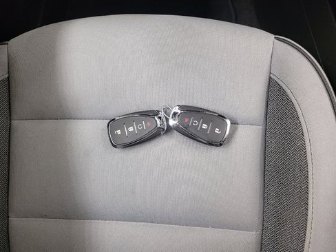 Used 2023 Chevrolet TrailBlazer LT FWD image 32