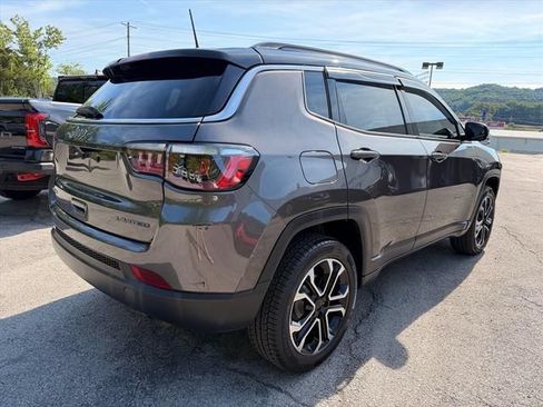 Used 2022 Jeep Compass Limited AWD/4WD image 4
