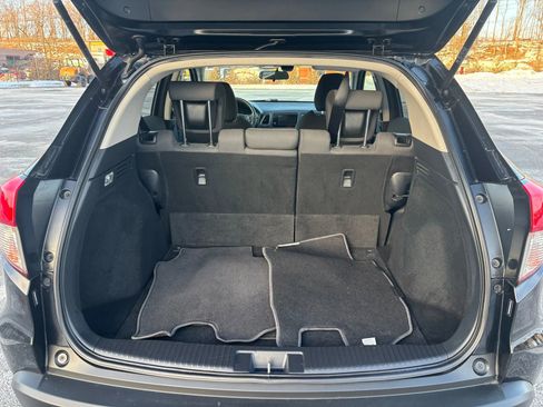 Used 2019 Honda HR-V EX image 18