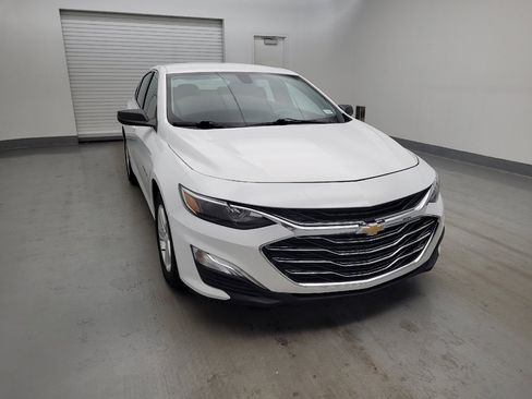 Used 2021 Chevrolet Malibu LS FWD image 14