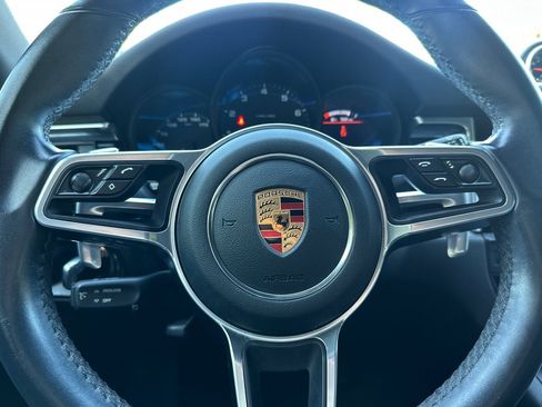 Used 2020 Porsche Macan AWD/4WD image 28