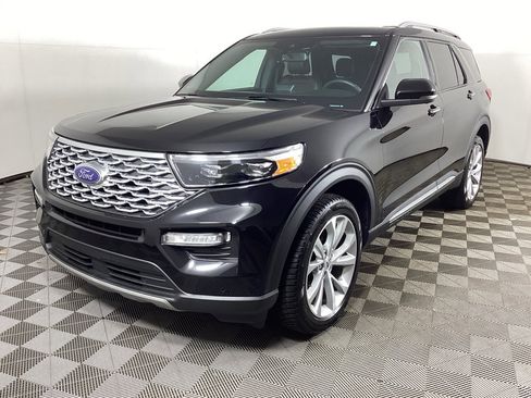 Used 2023 Ford Explorer Platinum w/ Technology Package image 9