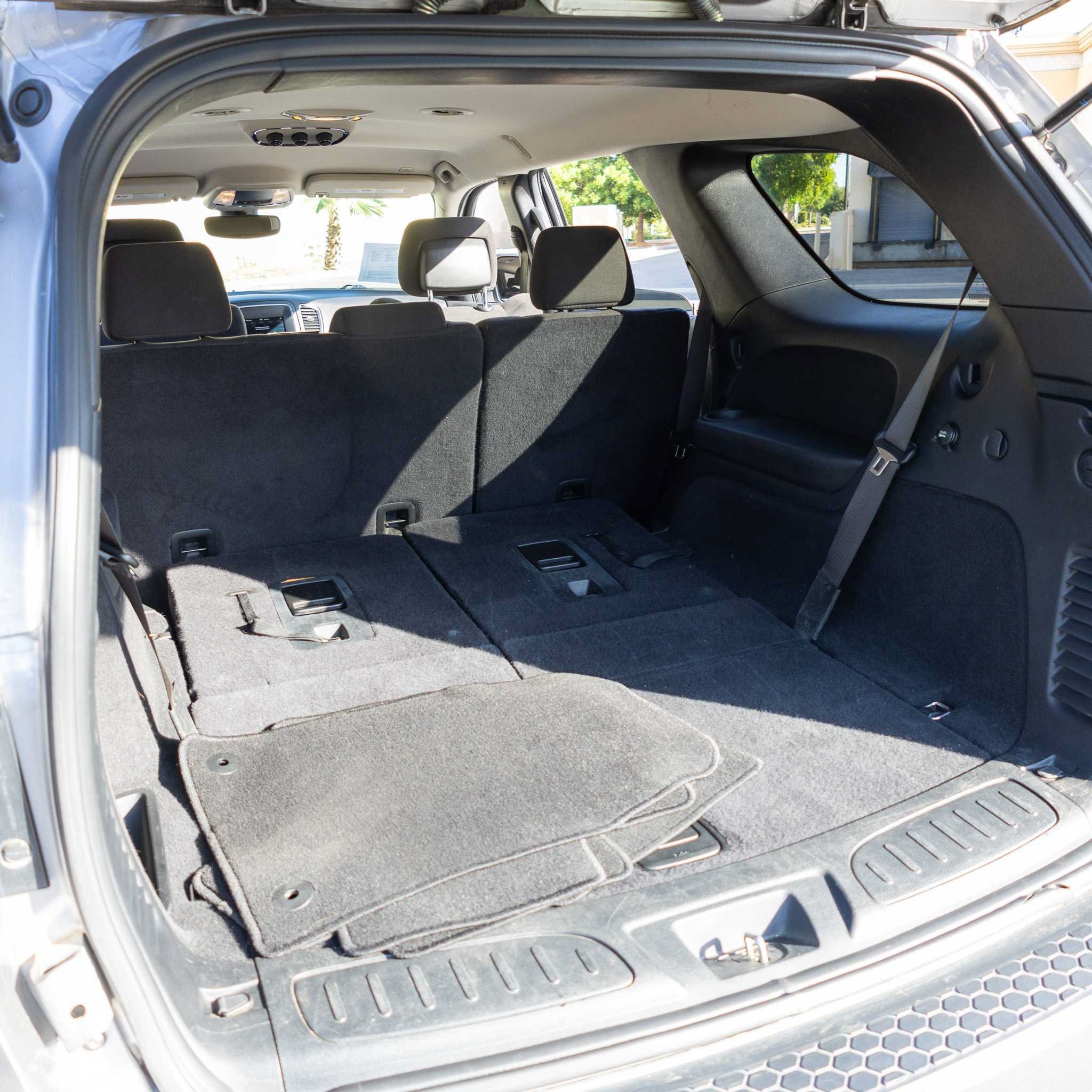Used 2020 Dodge Durango SXT w/ 3rd Row Seating Group AWD/4WD image 19