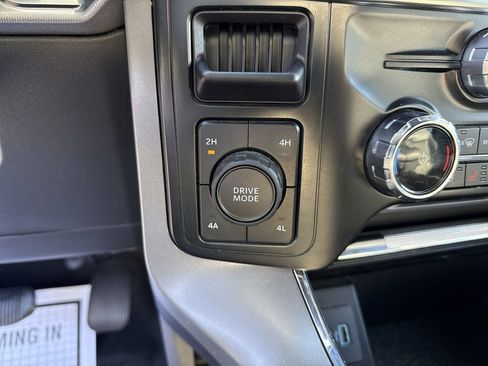 Certified 2024 Ford F150 Lariat AWD/4WD image 33
