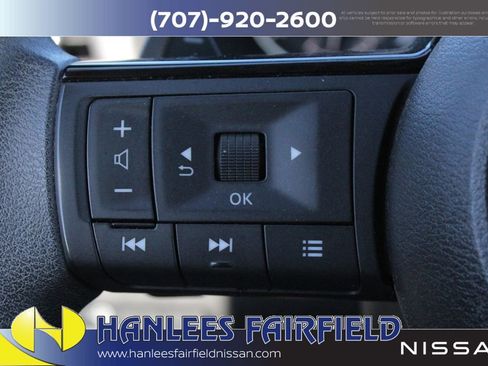 Used 2023 Nissan Rogue SV image 29