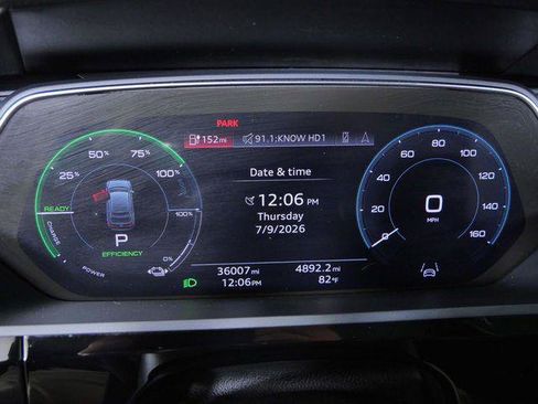 Certified 2024 Audi Q8 e-tron Premium Plus w/ Premium Plus Package AWD/4WD image 26