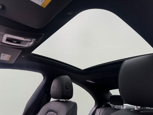 Used 2025 Mercedes-Benz CLA 250 4MATIC image 21