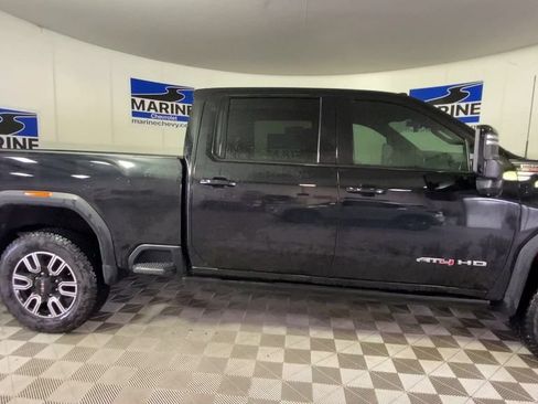 Used 2023 GMC Sierra 2500 AT4 w/ AT4 Premium Plus Package AWD/4WD image 3