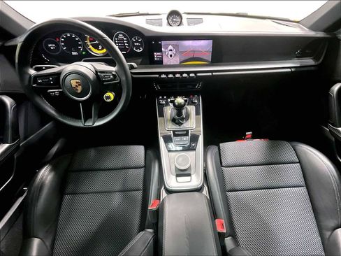 Used 2020 Porsche 911 Carrera S image 17