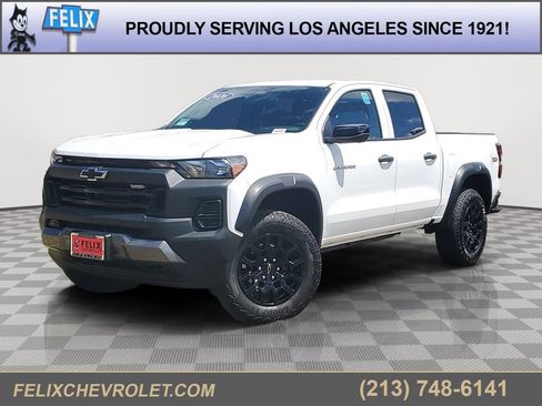 Used 2026 Chevrolet Colorado Trail Boss AWD/4WD image 1