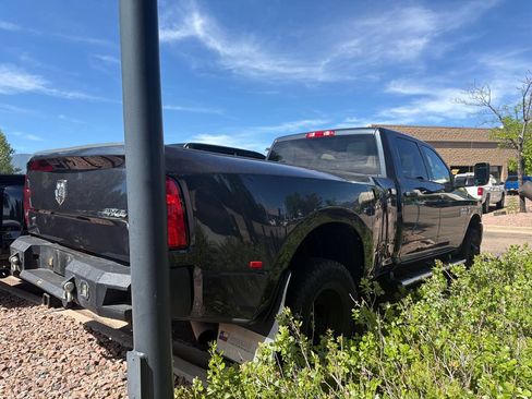 Used 2018 RAM 3500 Tradesman w/ Chrome Appearance Group AWD/4WD image 5