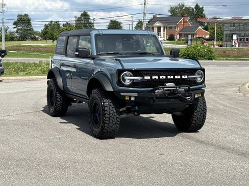 Certified 2023 Ford Bronco Wildtrak AWD/4WD image 3