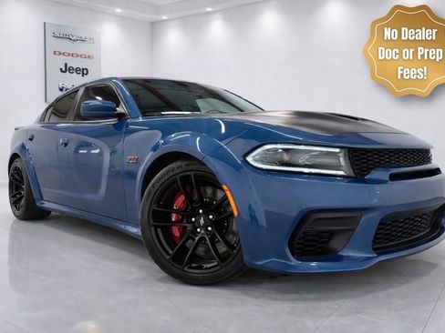 Used 2022 Dodge Charger Scat Pack RWD image 2