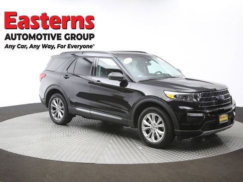 Used 2022 Ford Explorer XLT w/ Equipment Group 202A image 51