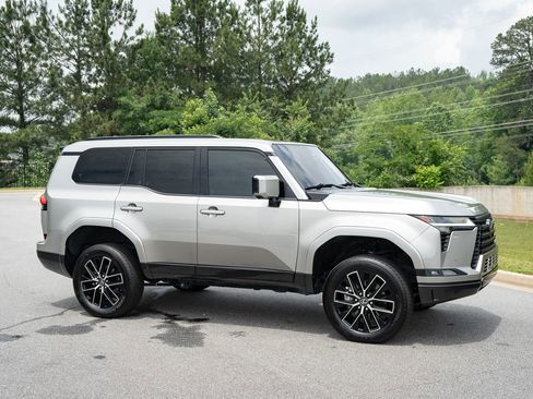 Used 2024 Lexus GX 550 w/ Accessory Package (Z1) AWD/4WD image 20