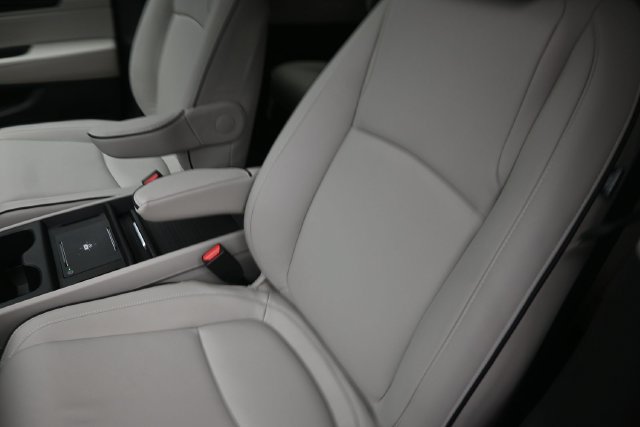 New 2027 Honda Odyssey Touring image 18