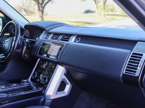 Used 2018 Land Rover Range Rover HSE AWD/4WD image 44
