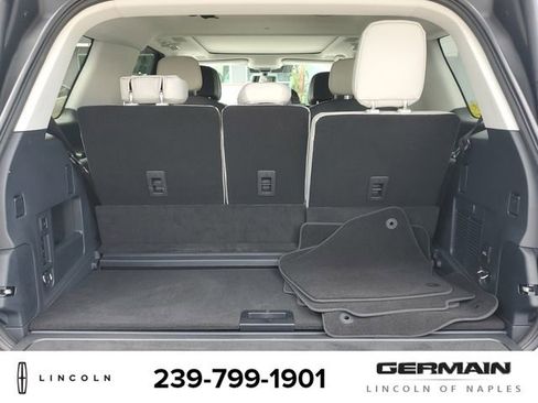 New 2026 Lincoln Navigator Reserve AWD/4WD image 22