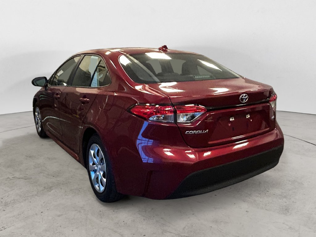 Used 2025 Toyota Corolla LE FWD image 3