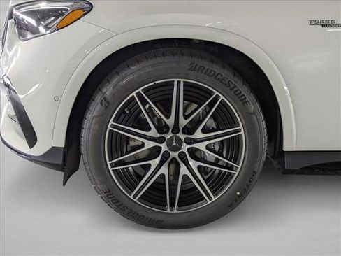 New 2026 Mercedes-Benz GLC 43 AMG 4MATIC image 9