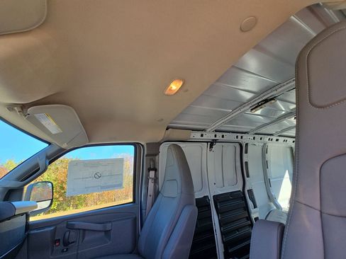 New 2025 Chevrolet Express 2500 w/ Enhanced Convenience Package image 50