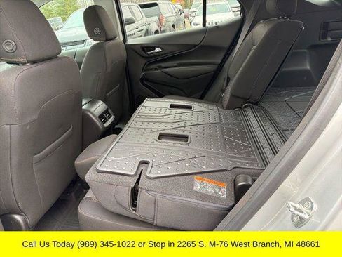 Used 2021 Chevrolet Equinox LT FWD image 32