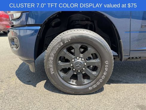 Used 2022 RAM 2500 Big Horn w/ Night Edition AWD/4WD image 15