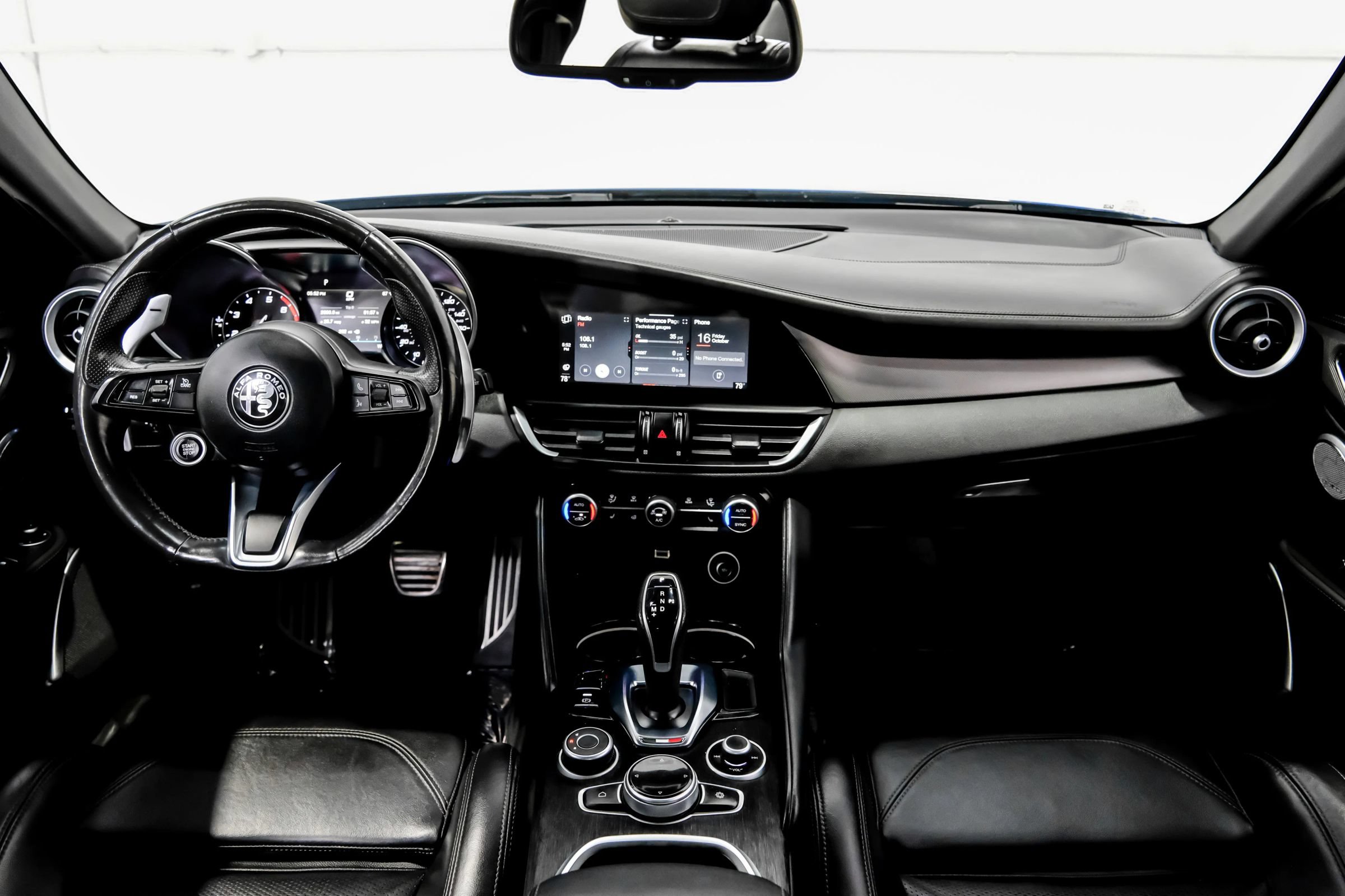 Used 2020 Alfa Romeo Giulia Ti Sport w/ Quick Order Package 22U Sport RWD image 20